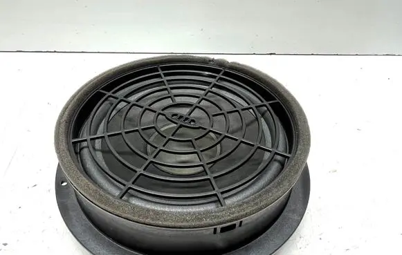 Audi A4 S4 B8 8K Front door speaker