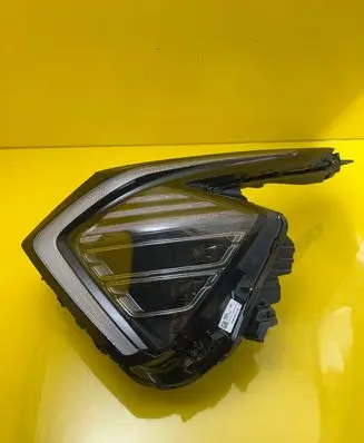 KIA Sportage Headlight/headlamp 92101R2150