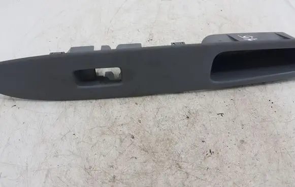 Toyota Avensis Verso Front door interior handle trim 7423144190