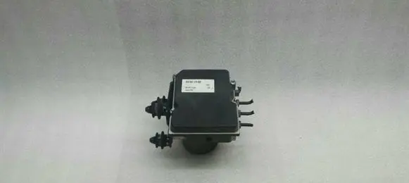Audi A4 S4 B8 8K ABS Pump 8K0907379BB