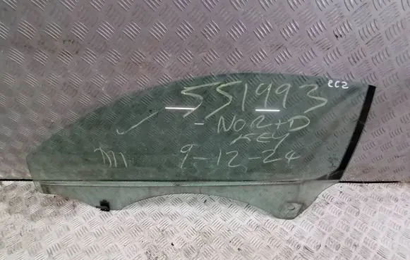 Peugeot RCZ Front door window/glass (coupe) 