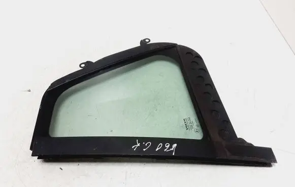 Volvo V60 Rear vent window glass 