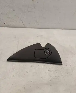 Renault Kadjar Dashboard side end trim 689205287R 00235696