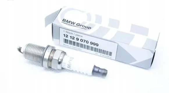 BMW 8 E31 Spark plug 9070999