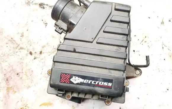 Audi A1 Air filter box 6r0129601j 6e0183a