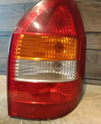 Opel Zafira A Rear/tail lights