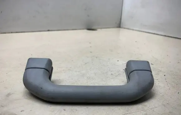 Mercedes-Benz C W203 Front interior roof grab handle A2038100451