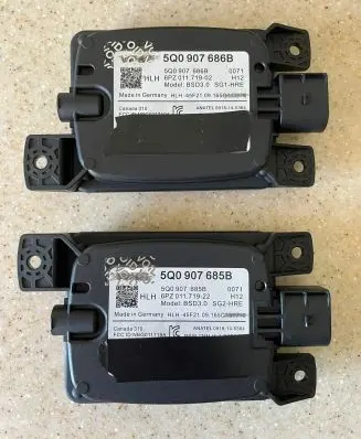 Volkswagen Golf VII Blind spot module 5Q0907685B 5Q0907686B