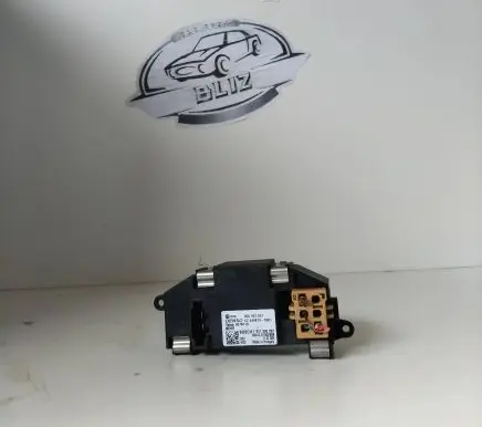 Volkswagen PASSAT B7 Heater blower motor/fan resistor 3C0907521 987651G 2468105381