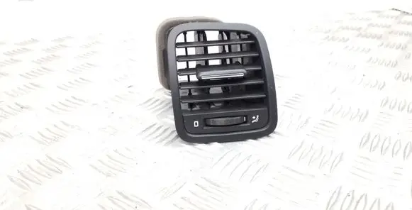 Skoda Yeti (5L) Dashboard side air vent grill/cover trim 5L0819702