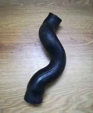 Opel Zafira A Intercooler hose/pipe 55559702 2407177