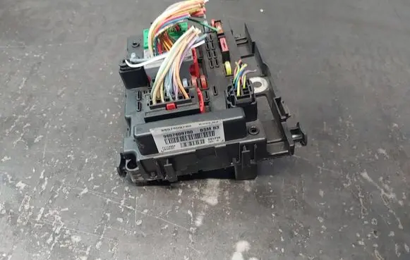 Peugeot 206 BSM Control unit 9657608780