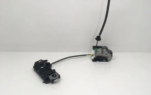 Audi S5 Facelift Front door lock 8X2837016
