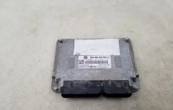 Volkswagen Golf VI Engine control unit/module 06A906033MH