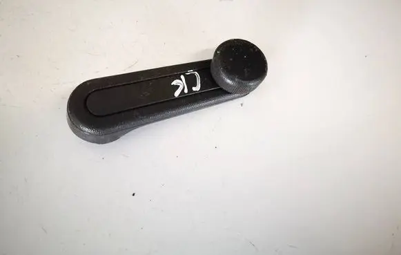 Toyota Yaris Verso Front door window winding handle 