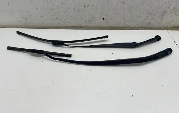 KIA EV6 Front wiper blade arm MQ4PL CVDL
