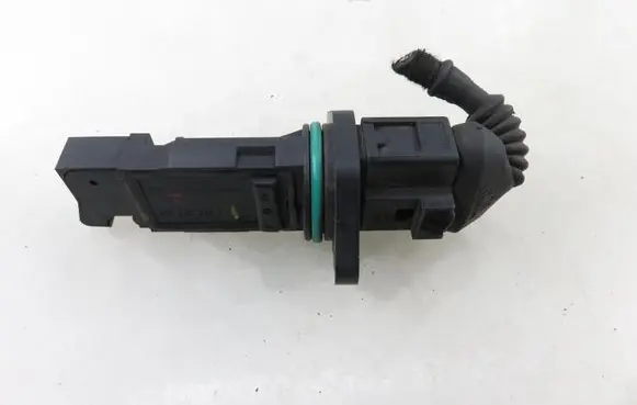 Volkswagen PASSAT B5.5 Mass air flow meter F00C2G2055