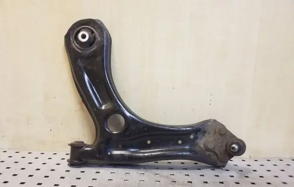 Seat Toledo IV (NH) Front lower control arm/wishbone 6R0407151F