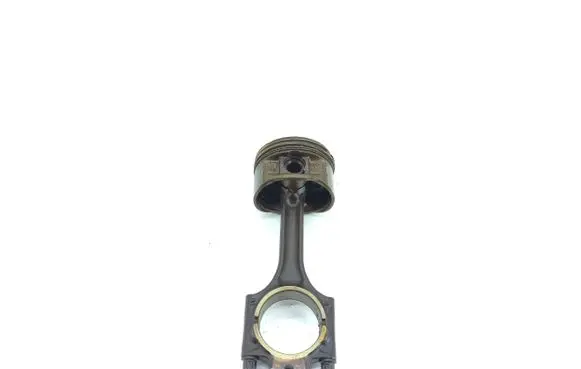 Volvo XC90 Piston with connecting rod