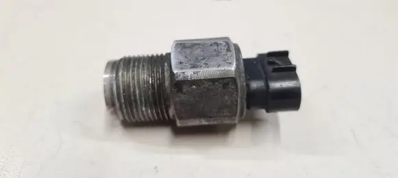 Fuel pressure sensor