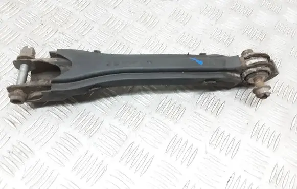 Mercedes-Benz E W212 Rear control arm A2043521488