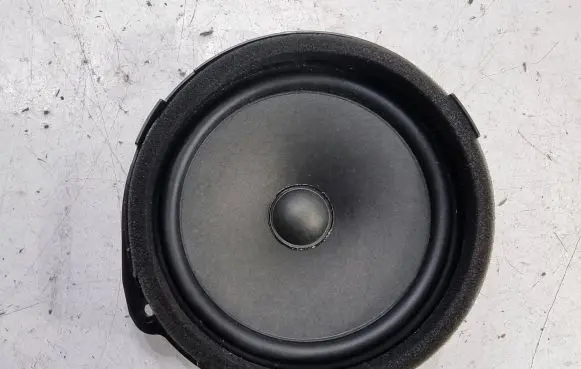 Audi A3 S3 8V Front door speaker 8V4035411B 67781 KW431300