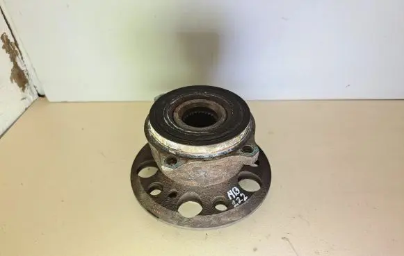 Mercedes-Benz S W222 Rear wheel bearing hub 