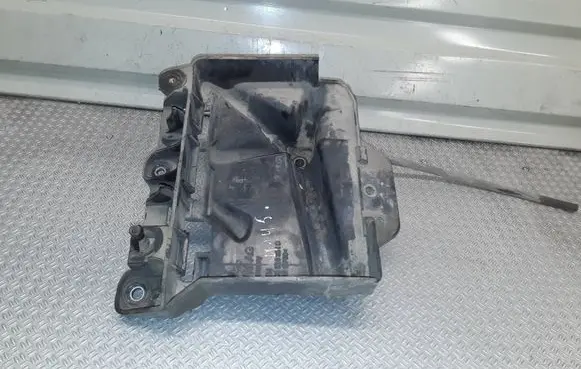 Skoda Rapid (NH) Battery tray 6C0915331D