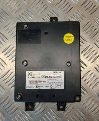 Volkswagen PASSAT B6 Bluetooth control unit module 3C0035729F 00104BE85728 N342Z276
