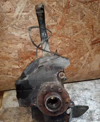 Alfa Romeo 159 Front wheel hub F00c1g0001 6j06 C560