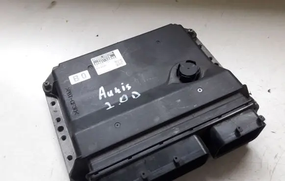 Toyota Auris 150 Engine control unit/module 8966112B00
