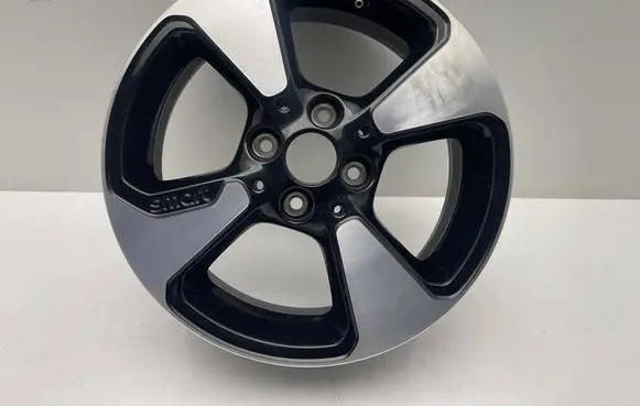 Smart ForTwo III C453 R15 alloy rim A4534015701