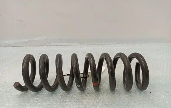 Mercedes-Benz E W212 Rear coil spring