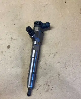 Dacia Duster II Fuel injector 0445876882 0445110800