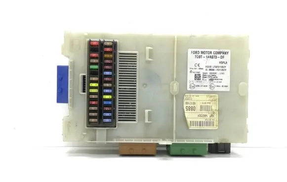 Ford Galaxy Fuse module 7G14A073DF 28233297L7221 7G9T14A073DF
