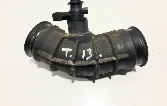 Volvo V70 Turbo air intake inlet pipe/hose 30636854
