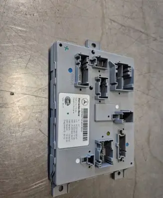 Mercedes-Benz C W205 Comfort/convenience module A2229006007 A2229011103 A2229023307