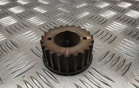 Renault Scenic II - Grand scenic II Crankshaft pulley 073935C