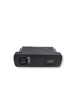 Volvo S90, V90 Tailgate opening switch 31376510
