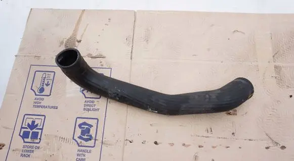Toyota Avensis T270 Intercooler hose/pipe SKO71517