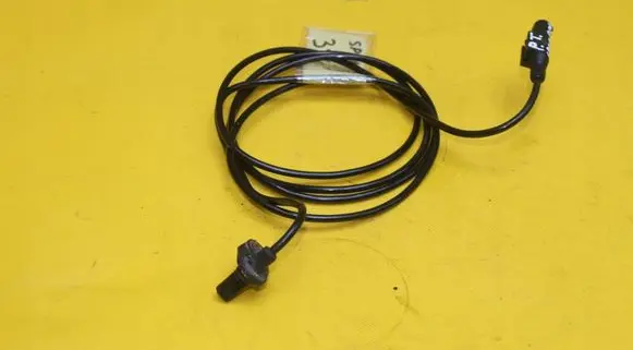 Mercedes-Benz Sprinter W906 ABS rear brake sensor A9069050901