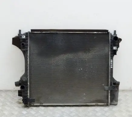 Jaguar XF X250 Coolant radiator