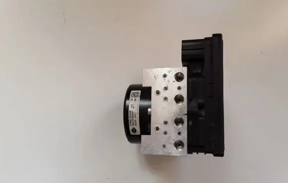 Nissan Note (E12) ABS Pump 06210969333