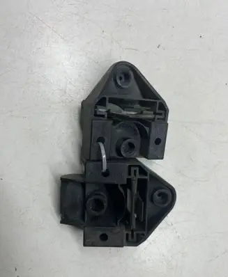BMW 3 E36 Radiator mount bracket 1723337