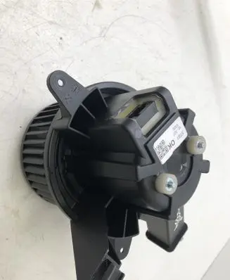 Jeep Renegade Heater fan/blower 5T6130100