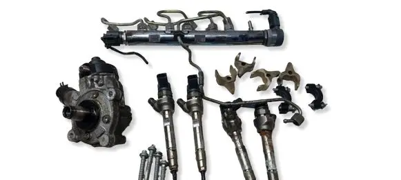 Mini Clubman F54 Fuel injection system set 8514166 04452140