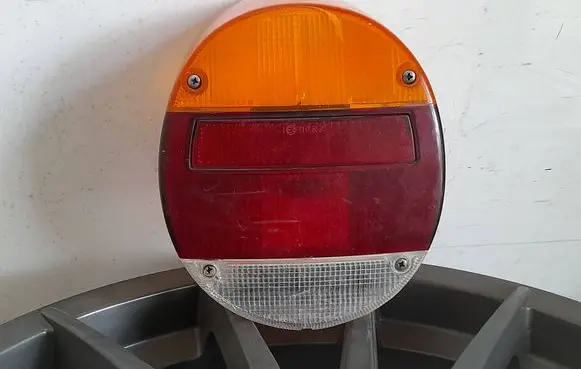 Volkswagen Beetle 1303 Tail light lenses 339R7