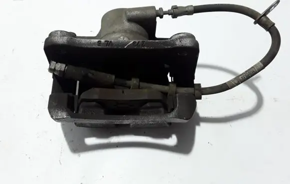 Volvo XC40 Front brake caliper 31471190