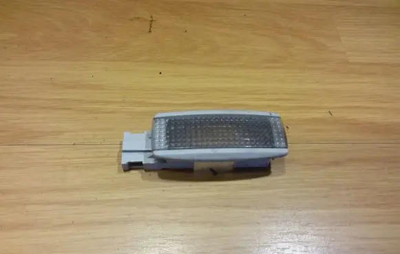 Volkswagen Touran I Other interior light 3B0947113