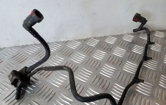 Renault Trafic II (X83) Fuel return line/hose 